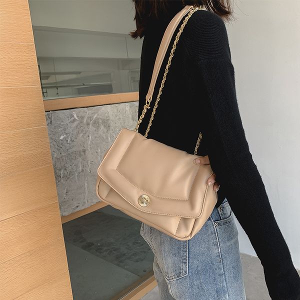 

2020 new fashion chain clamshell bag european and american fashion pu soft leather shoulder messenger bag ladies hand bags