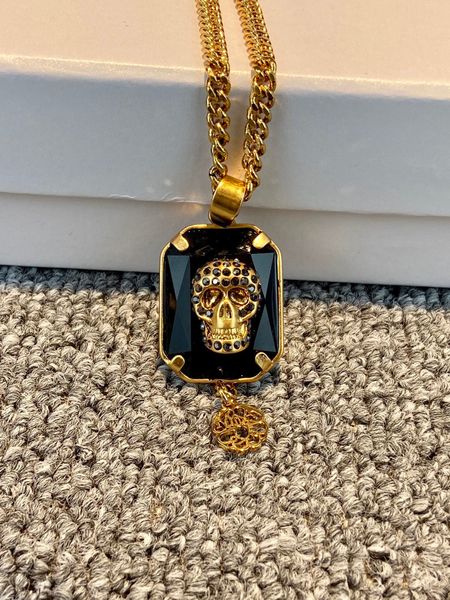 

am new necklace ancient gold face brass black crystal with skull embellished with stylish punk style, Silver