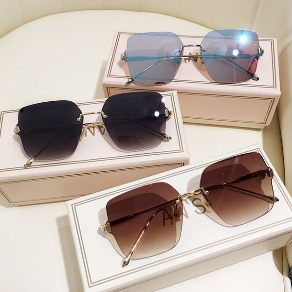 

ms new women sunglasses rimless uv400 brand designer gradient sun glasses female oculos with box, White;black
