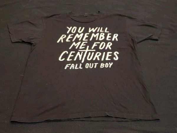 

mens large fall out boy shirt