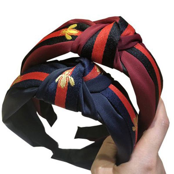 

korea simple fashion fabric press hair headdress sweet lady wide edge hairpin small animal bee hair band accessories, Golden;silver