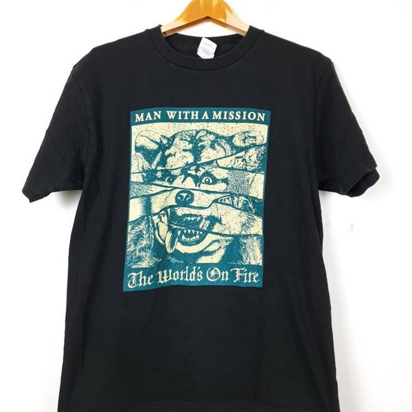 

man mit einer mission die welten auf feuer japanische rockband jrock tour shirt