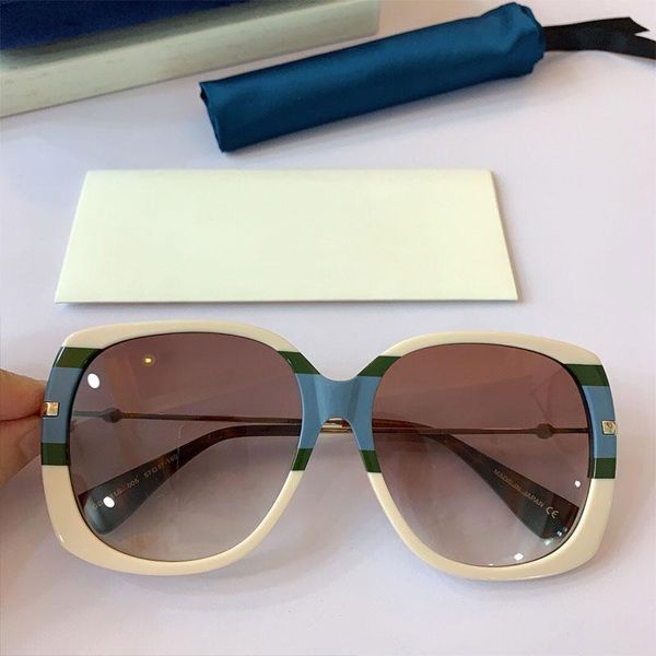 

Women Fashion Show Oversized Square Sunglasses Specially Bee Details designed star glasses 0511 Top Quality UV400 Protection With box