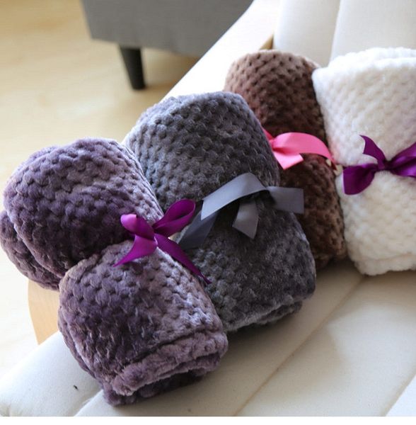 

70*100cm small blanket flannel aircraft/sofa use office children blanket towel travel fleece mesh throw mantas para