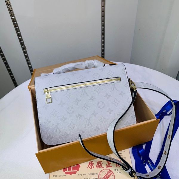 

White flower messenger bag handbag wallet backpack main card holder duffle bag women handbags handbag horsebit card holder M40780