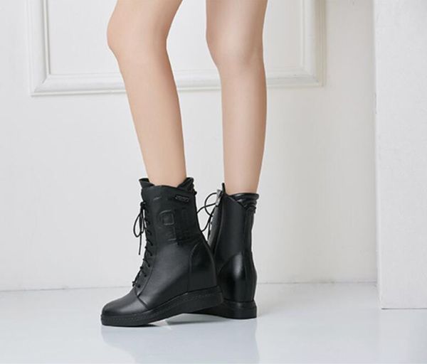 

luxury designer designed new mid - tube boots with leather upholstered heels for women's shoes, round head and platform, as holiday gif, Black