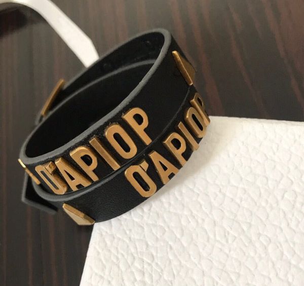 

Fashion Leather letter Buckled Chokers necklace Engraved bracelets for mens and women Party lovers gift hip hop jewelry With BOX