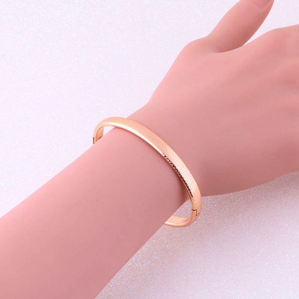 

bangle love monologue simple creative pattern silver color & yellow gold bangles for women jewelry x0561 diameter 57 mm, Black