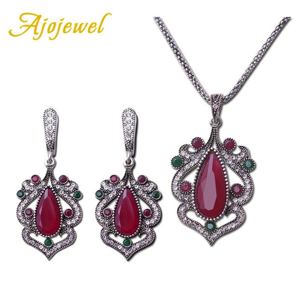

ajojewel зеленый / красный смола камень этнические ювелирные изделия наборы для женщин полые ретро ожерелье и серьги роскошные старинные юве, Silver