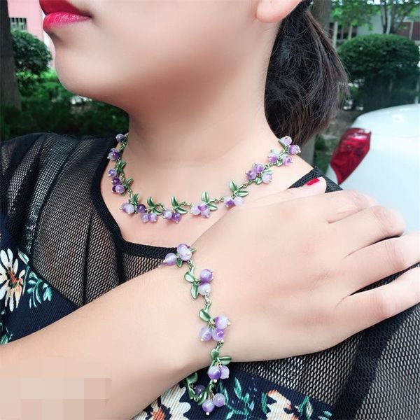 

chokers ydgy style wholesale plant flower paint green lady necklace series simple natural stone material of cranberry, Golden;silver