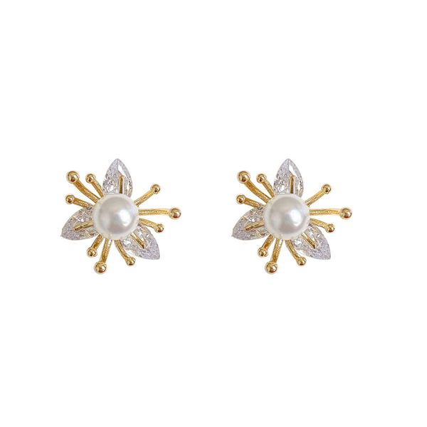 

stud small pearl petal earrings simple and net red temperament female korean ear jewelry 925 needle, Golden;silver