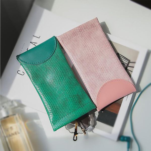

fashion snake pu leather glasses bag portable foldable sunglasses spectacle bag fashion eyewear holder accessories, Silver