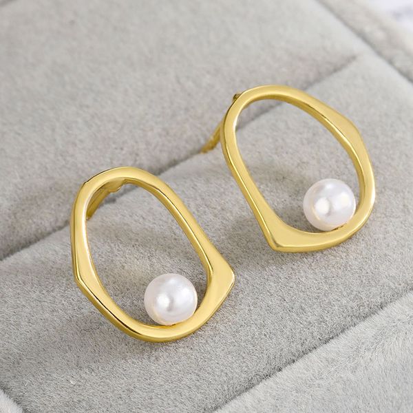 

stud classic openwork pearl earrings for woman exquisite charm jewelry geometric push-in earring temperament gift accessorie, Golden;silver