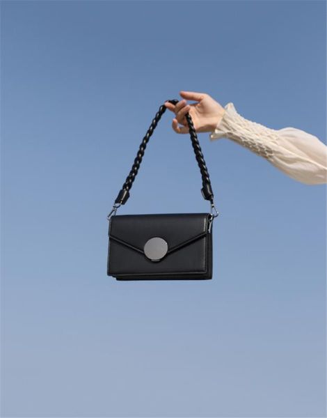 

new 2020 commuter handbag retro small bag single-shoulder bag crossbody portable vintage trend women bahs