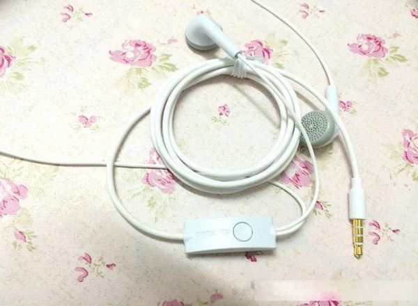 

original 3.5mm headphone headset earphone for samsung handheadphone earphones for s7 edge all samsung y9 earphone ing