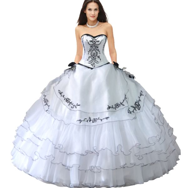 Elegante Bordado Bordado Handmade 3D Flores Quinceanera Vestido Branco e Preto Clássico Debutante Doce 16 Bola vestido XV