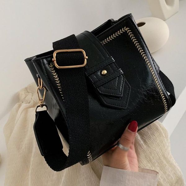 

fashion women rivets bag solid color messenger bag shoulder hasp handbag bolsa feminina mujer crossbody bags for women #t