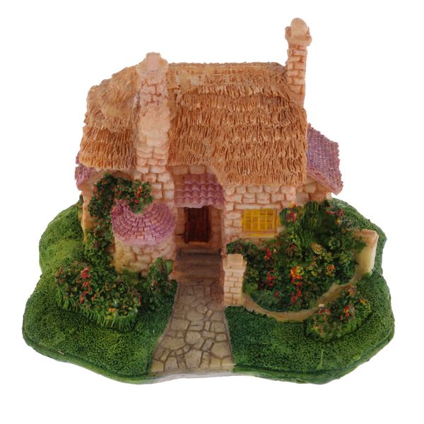 

vintage thatched houses micro landscape garden lawn miniature props figurine