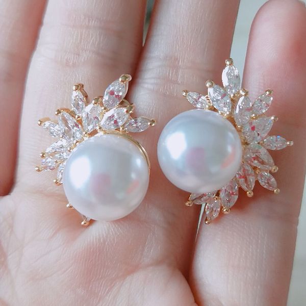 

stud uilz classic rose gold color white pearl earrings for women with fashion jewelry zirconia engagement ue009, Golden;silver