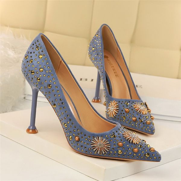 

dress shoes 2021 spring luxury women designer rivets green blue high heels crystal club big size diamond pointed valentine, Black