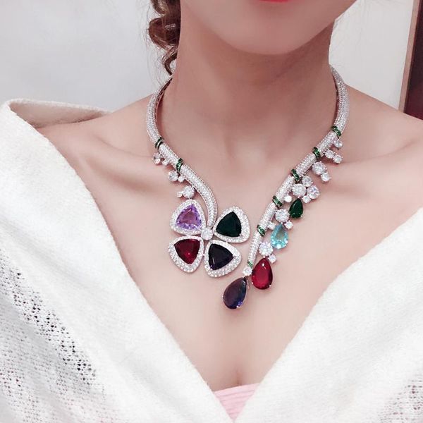 

2020selling products flower collar 3a zircon inlaid with gold material luxury fashion trend ball lady necklace, Golden;silver