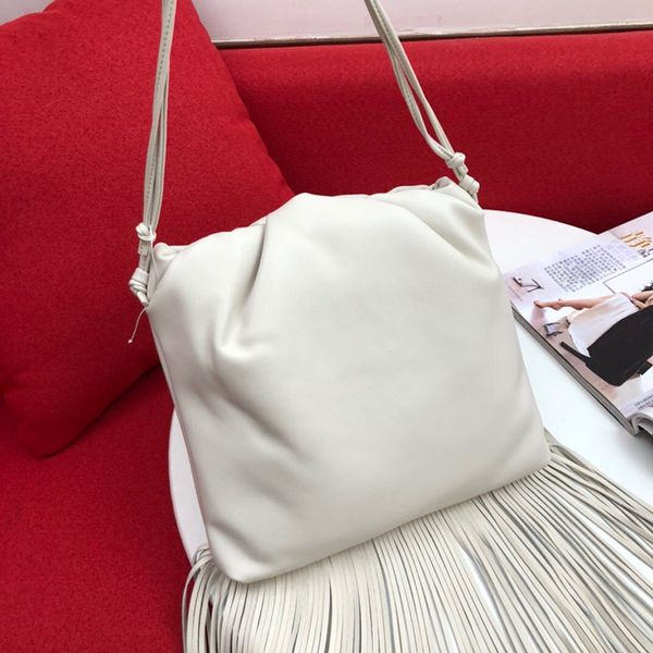 

2020 женщины мода кисточкой сумки сумки messenger сумки сплошные ретро сумки crossbody женщины женщины женщины женщины женщины женщины женщи