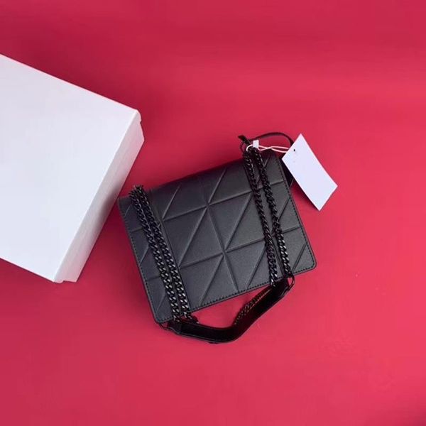 

2020 new the latest selling women's bag solid-color real leather bag in 3 different colors metallic chain straps medium size