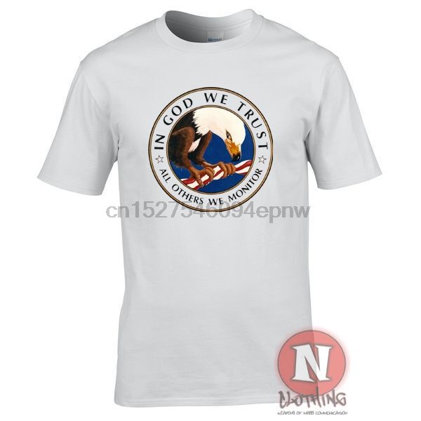 

gut we trust alle andere we monitor usa cia nsa aberwachung spion t-shirt(1