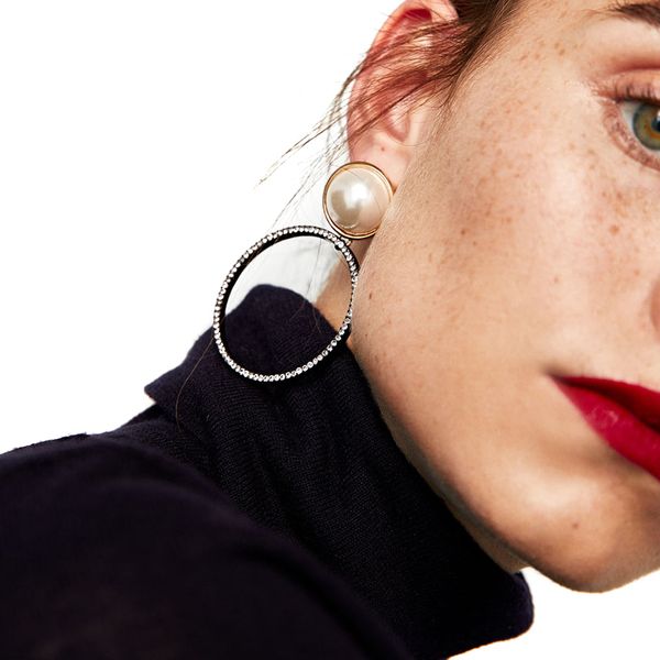 

jujia 3 colors new women's fashion simulated earrings new arrival brand big round hoop earring for women girls wholesale, Golden;silver