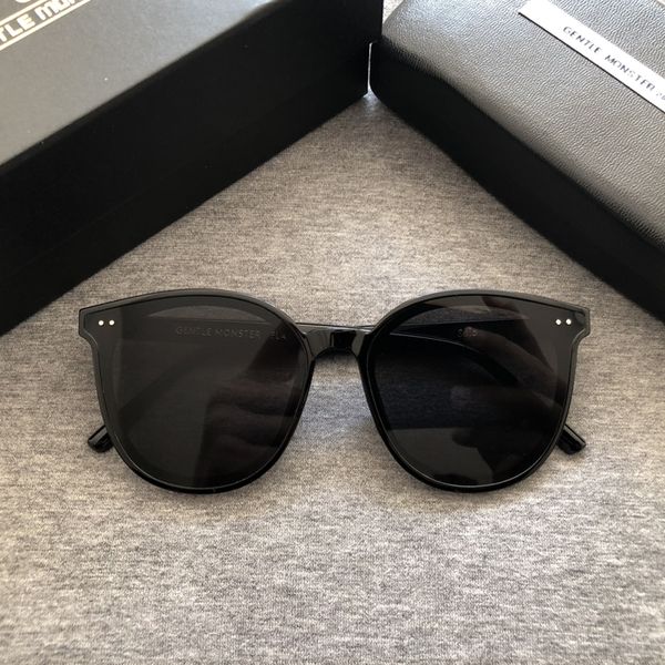 

2020 brand women fashion sunglasses round frame luxury sun glasses men uv400 gm sunglasses original package solo, White;black