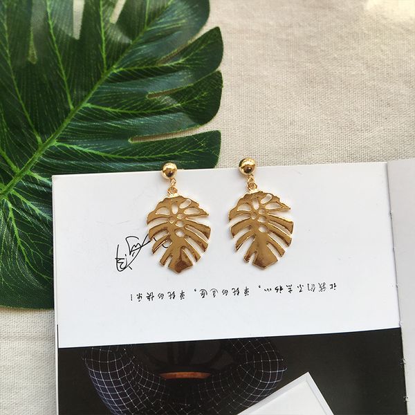 

gaku new metal european and american fashion hollow leaf ear stud korean style new street shooting cool simple earrings, Golden;silver