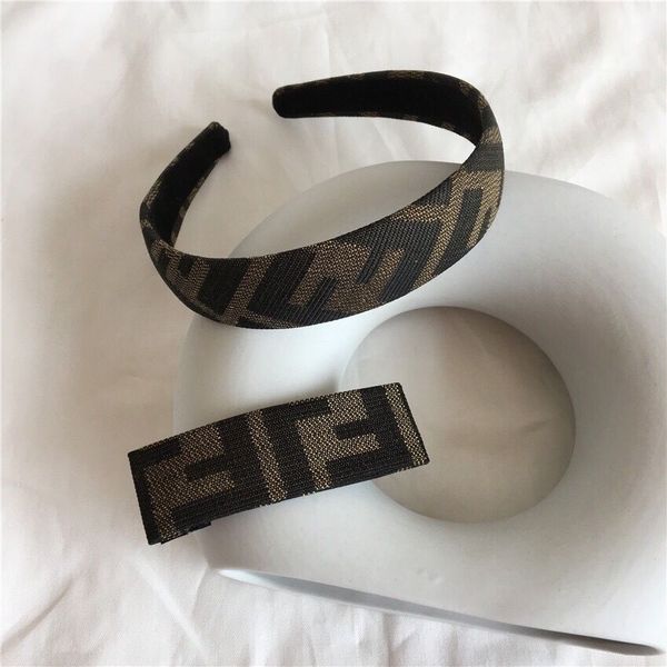 

Hot new style hairpin fashion designer solid color letter hairband fashion ladies headband printing hairband women girls retro headscarves
