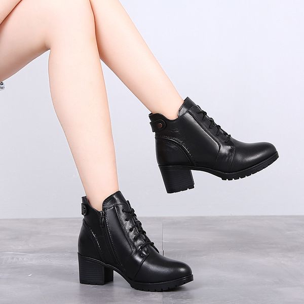 

2020 genuine leather boots women round toe wool keep warm snow boots classic ladies high heels shoes plush ankle, Black
