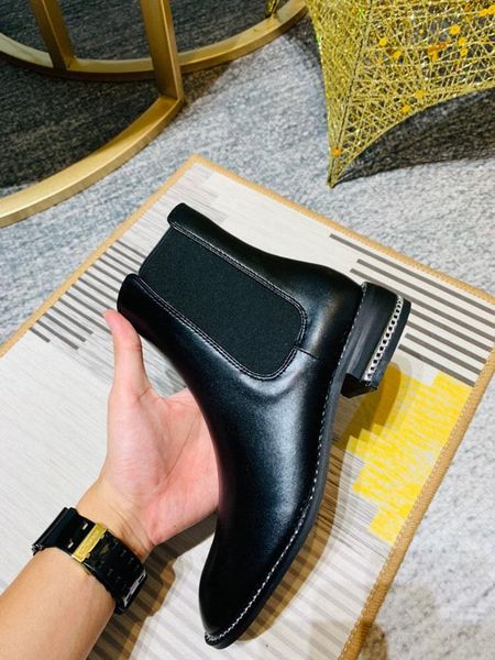 

fashion women genuine leather shoes martin boots high-quality belt buckle ankle boots low heel brand shoes botas cortas fashion boots 2019, Black