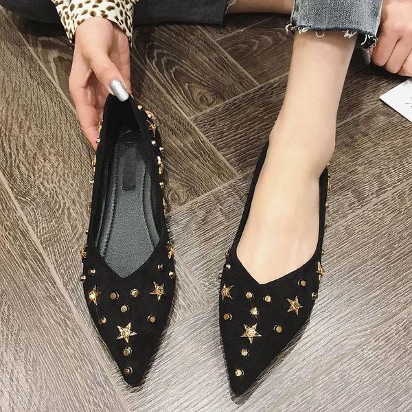 

2020 brand women flats star rivet pointed toe women single shoes office ladies work single shoes loafers females footwear black