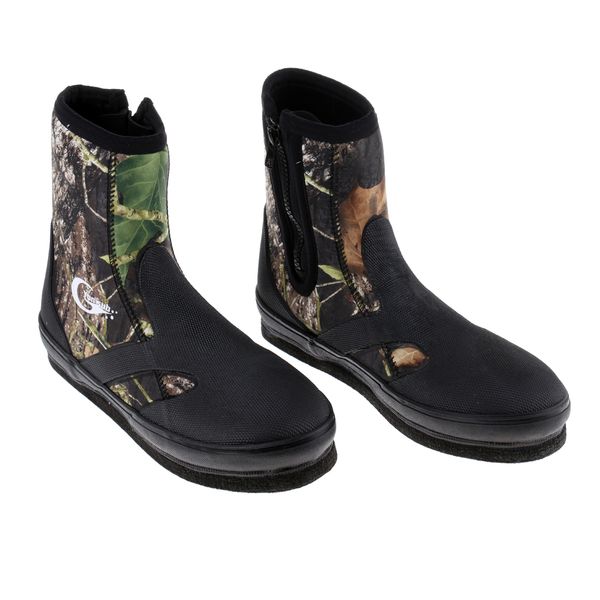 

non-skid boots shoes with nails spikes for fishing river tracing diving camouflage