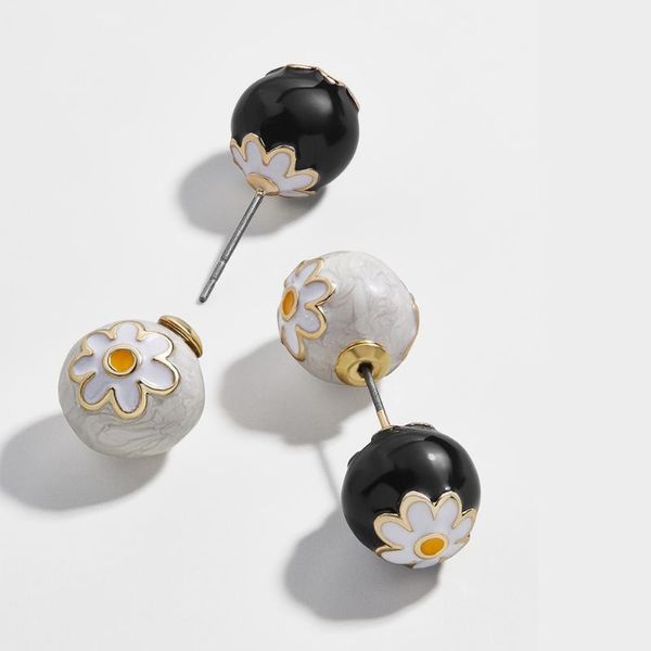 

new fashion round daisy beads stud earrings statement enamel flower earrings for women bohemia ear piercing jewelry gift, Golden;silver