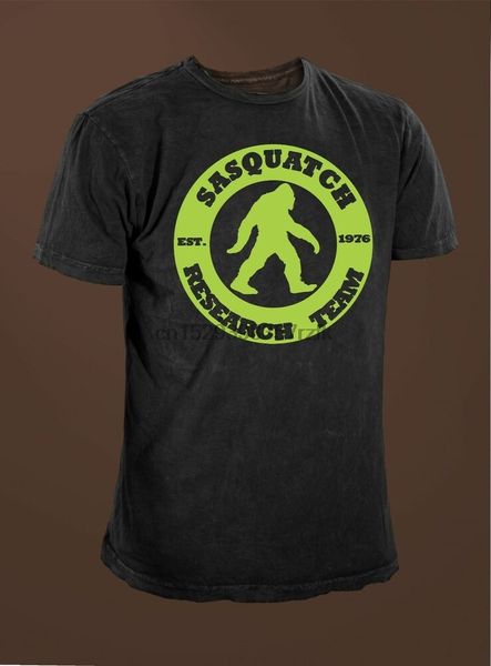 

finding sasquatch research team funny big foot gone squatchin t-shirt