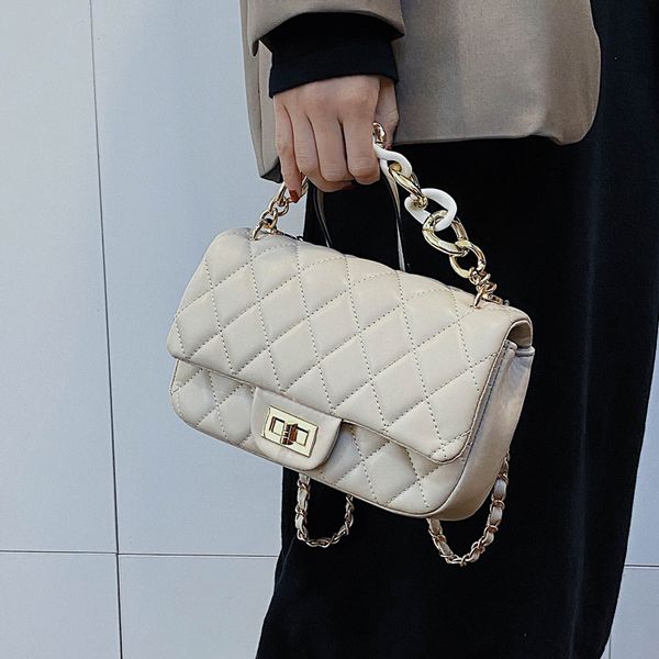 

2020 new original design retro diamond crossbody bag & chain tote bag width 23cm height 14cm thickness 6cm