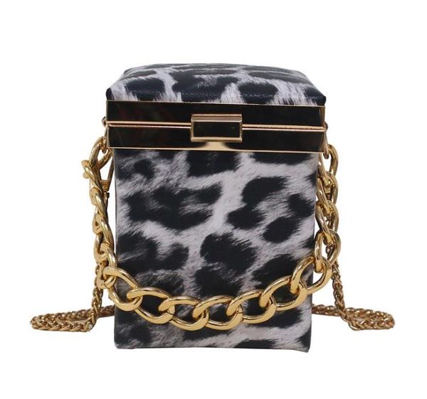 

fashion shoulder crossbody bags woman evening bag trunk shape selling designer bags 2020 retro special parttern popular