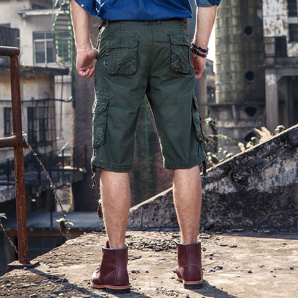 

2021 luyzjzen elastic cotton on the waist fashion will see male calf-length new shorts cargo y2cg, White;black