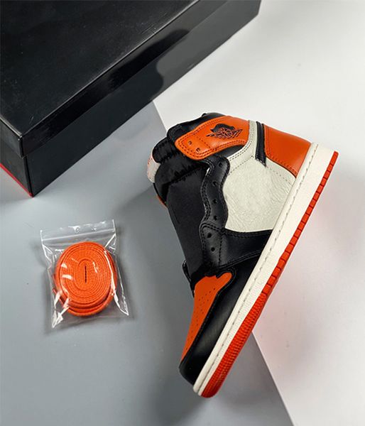 

jumpman 1 i black orange mid 1s men women basketball shoes designer sports sneakers chaussures mens trainers, White;red