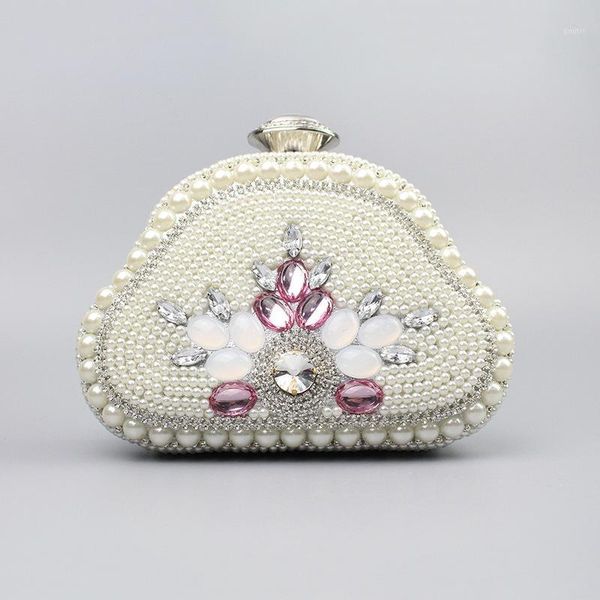 

2019 crystal flower handmade pearl evening bags lady party wedding party day cluches purses and handbags sac a main1
