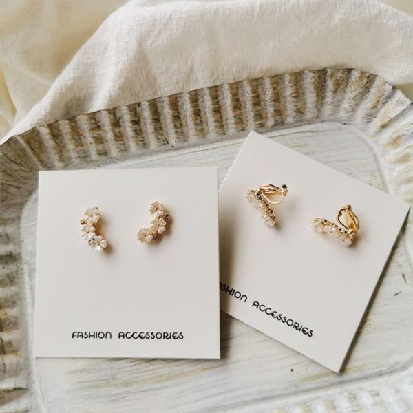 

stud japanese simple aesthetic small flower shape earrings for girl women's accessories korean fashion graceful ear clip jewelry1, Golden;silver