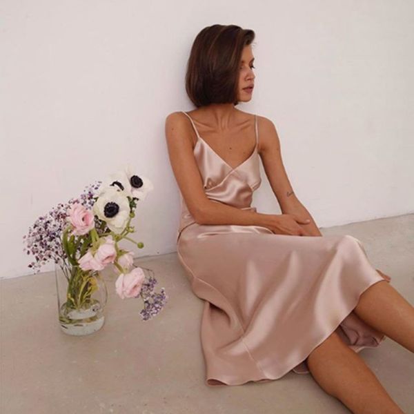 

2020 women satin deep v neck dress solid straight pajamas party dress elegant female summer spaghetti strap dress casual y0118, Black;gray