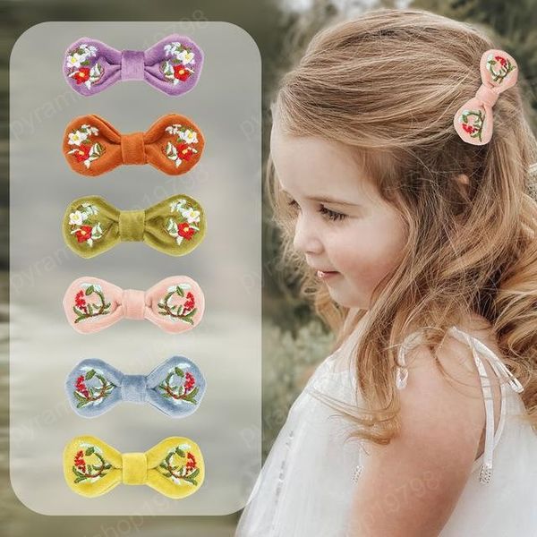 Mollette con fiocco floreale con ricamo per ragazze 2020 Accessori per capelli per boutique per bambini Moda coreana Fermagli per capelli con fiocco in velluto per bambine