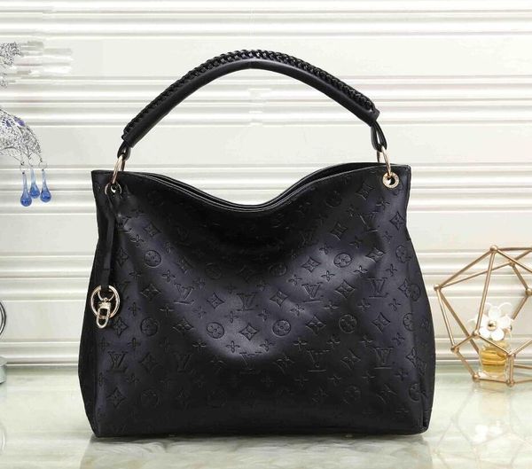 

women's handbag fashion good quality designer letter embossed shoulder bag 2020 latest shopping bag ready stock, Black;red