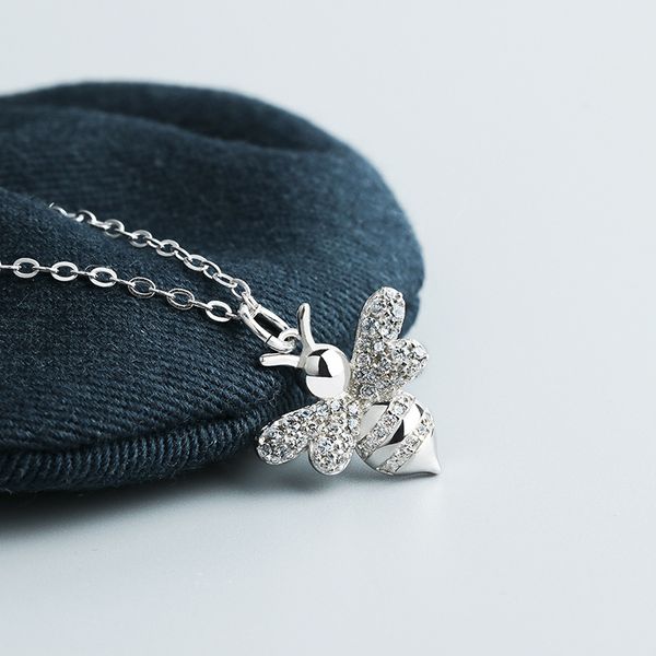 

fashion european and american style creative insect accessories female 925 sterling silver bee necklace female 18k rose gold full diamond te