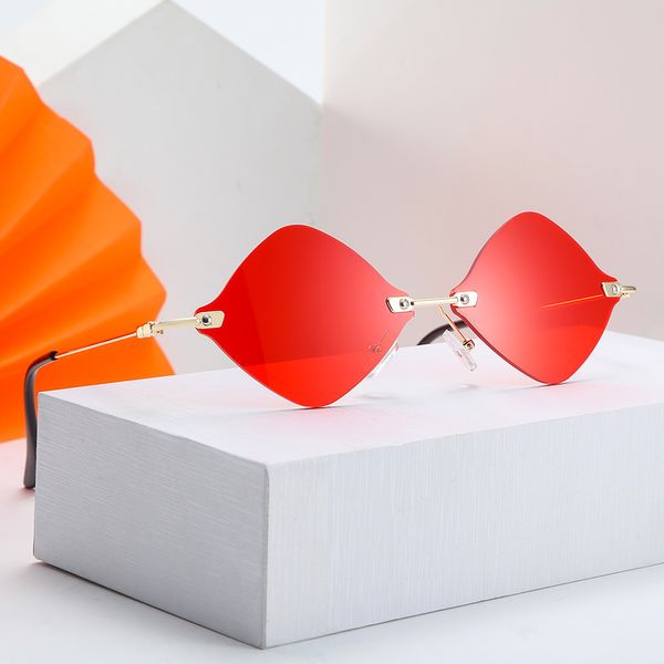 

2022 sunglass men and women fashion diamond metal rimls sunglass driving tints rapper decoration gafas de sol hombre1314, White;black