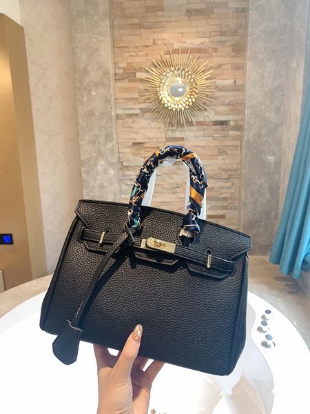 

bags highest pockets 25cm designers 2021 bag handbags cosmetic bag messenger bags shoulder quality luxurys cross body women sho dqcmt, Red;black